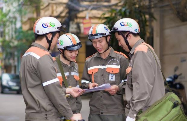 doi ngu nhan vien fpt chuyen nghiep